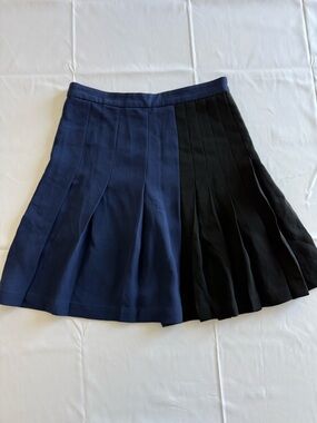 Diane Von Furstenberg Navy and Black Two-Tone Pleated Skirt